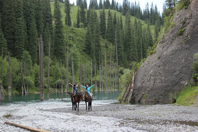 4-Day Private SUV Tour from Almaty - The most beautiful Sights - The Real Magic: Several Climatic Zones, One Tight Loop