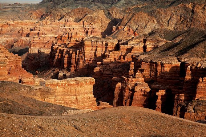 Advantures in Charyn Canyon. Private tour. - Charyn Canyon: the Central Asia Grand Canyon you can explore calmly