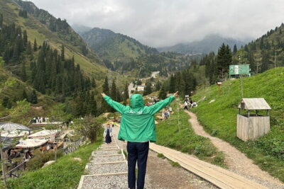 Almaty city tour and Medeu-Shymbulak-Koktobe-Green Bazar - Shymbulak Ski Resort: Cable Car Views and Year-Round Mountain Air
