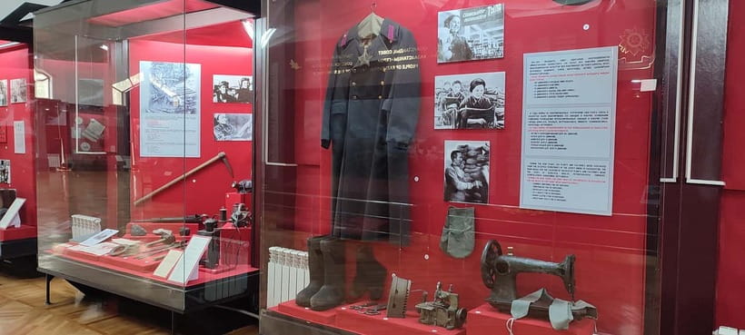 Almaty: Full Day City Tour with Lunch and Museum Tickets - Panfilov Park and the Walk of Fame: memorial + Soviet architecture