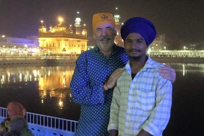 Amritsar 1 Day Tour (Golden Temple, Jallianwala Bagh, Wagah Border & Shopping) - The Golden Temple: calm, sacred space, and real community life