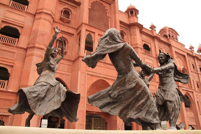 Amritsar 1 Day Tour (Golden Temple, Jallianwala Bagh, Wagah Border & Shopping) - What’s included (and what you’ll handle yourself)