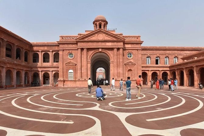 Amritsar Freedom Full-Day Private Tour with Pick Up - Jallianwala Bagh: a memorial garden you shouldn’t rush