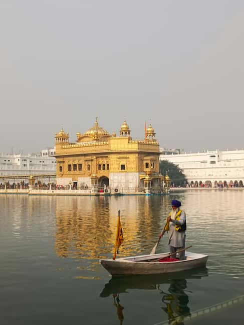 Amritsar Golden Temple- Night view walking tour - Golden Temple Courtyard: What Your Guide Helps You Understand