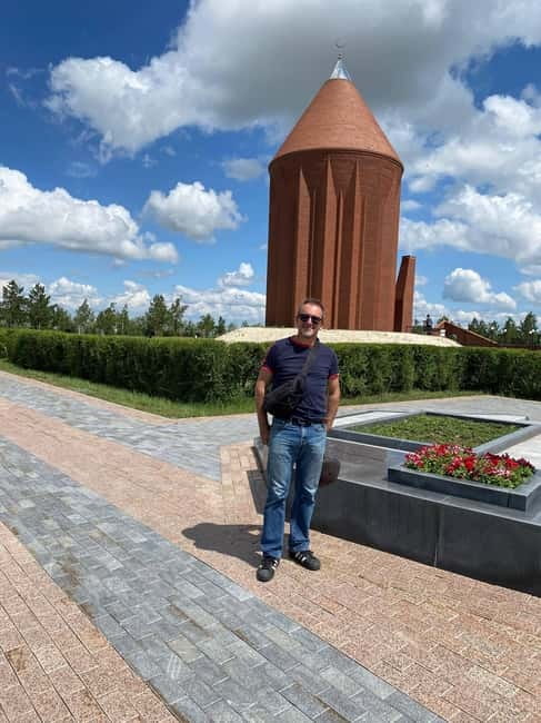Astana: 2-Day 1-Night Ranch Stay & Tour Historic Mausoleum - The Mausoleum Ride: Kabanbai Batyr on Horseback