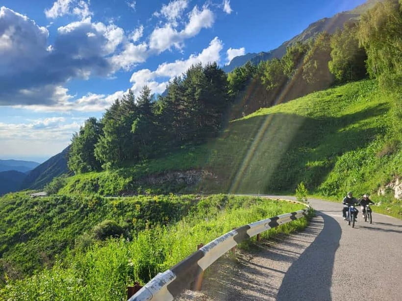 Big Almaty lake tour off road bike - The route from Almaty: drive first, ride second