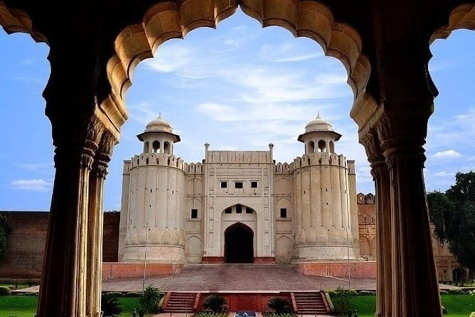 Day Trip Of Salt Mines and Katas Raj From Lahore and Islamabad - Price and value: is $250 per person fair for this plan?