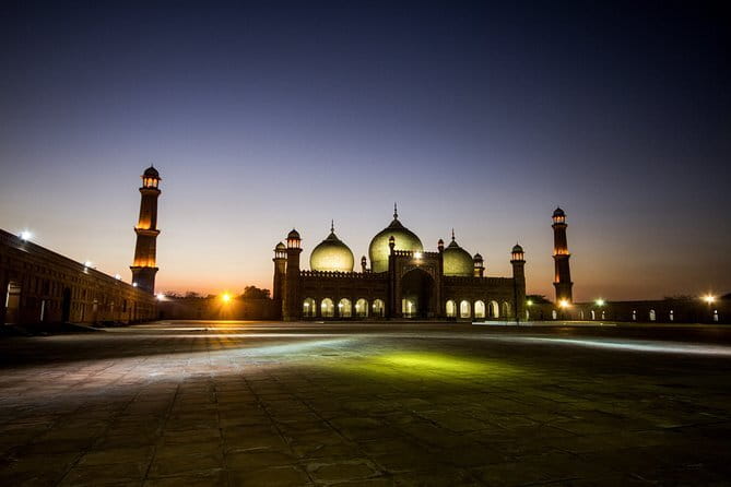 Day Trip Of Salt Mines and Katas Raj From Lahore and Islamabad - The guide and driver combo: why Maqbool Ahmad is so often praised