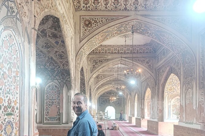 Discover Peshawar Full Day Guided Tour from Islamabad - Mahabat Khan Mosque and Cunningham Clock Tower: monuments with quick context