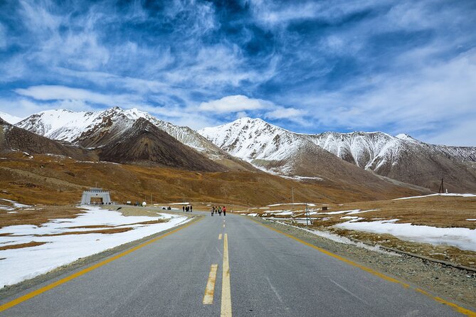 Explore Hunza Valley Pakistan - Key Things That Make This Hunza Tour Click