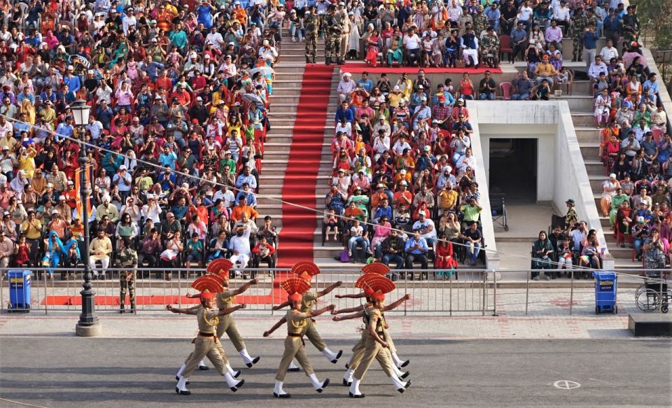 From Amritsar: Private Day Trip with Wagah Border Ceremony - Golden Temple morning: calm spirituality and the world’s largest kitchen