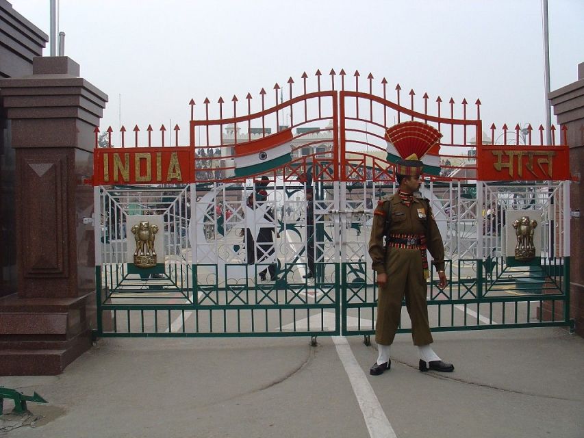 From Amritsar: Private Day Trip with Wagah Border Ceremony - Wagah border ceremony: evening energy at the Indo-Pak retreat show