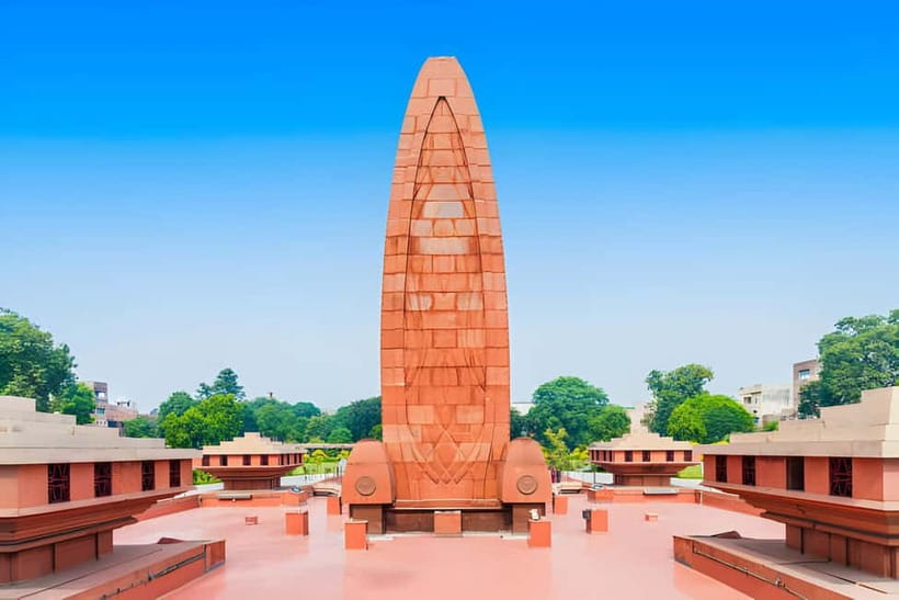 From Amritsar: Wagah Border Day Trip - The Wagah Retreat Ceremony From Amritsar: What You’re Really Buying