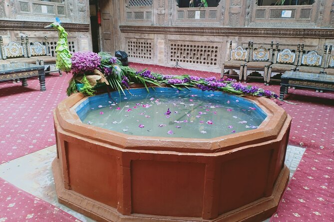 From Islamabad: Full Day Historical Peshawar Guided City Tour - Guides, Tickets, and What This Tour Really Costs You