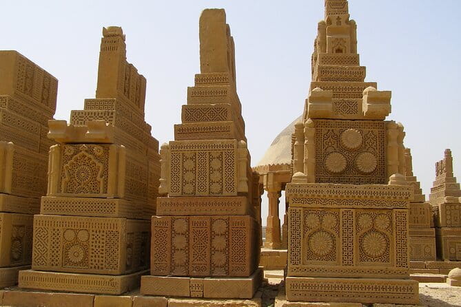 Full Day Karachi to Thatta Unesco Sites Tour - Highlights Worth Waking Up For