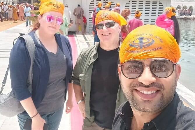 Golden Temple ( Private tour ) - Stop 4: Akal Takht and the night placement idea