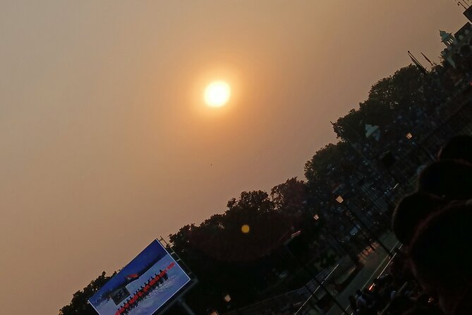 Golden Temple Tour and Jaliawala bagh an Wagah border - Where the 3-hour Golden Temple experience begins near Jallianwala Bagh