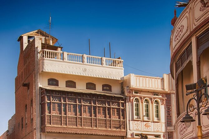 Guided Heritage Walk of Amritsar - Shopping streets and markets: the practical culture lesson