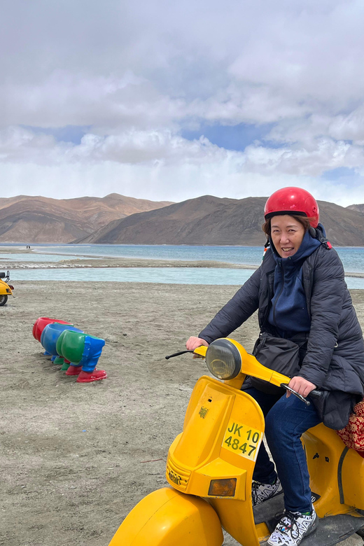 "Leh to Pangong Lake Sameday tour: A Day of Tranquil Wonders - Pangong Tso: How to Spend Your Hour Well