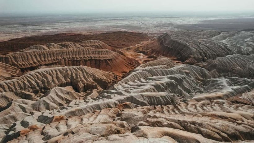 One Day Tour to Altyn-Emel: Singing Dune and Aktau Mountain - Guides and drivers: why the human touch matters