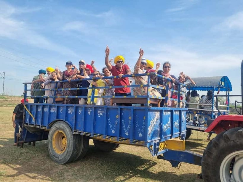 Real Amritsar Village Tour - Tractor drive through the fields: the “scale” moment