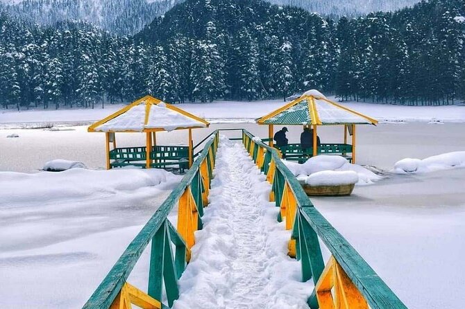 Self-Guided 6 Days Amritsar Dalhousie Dharamshala Taxi Tour - Day 2: Khajjiar Lake’s plateau views and pine-and-deodar setting