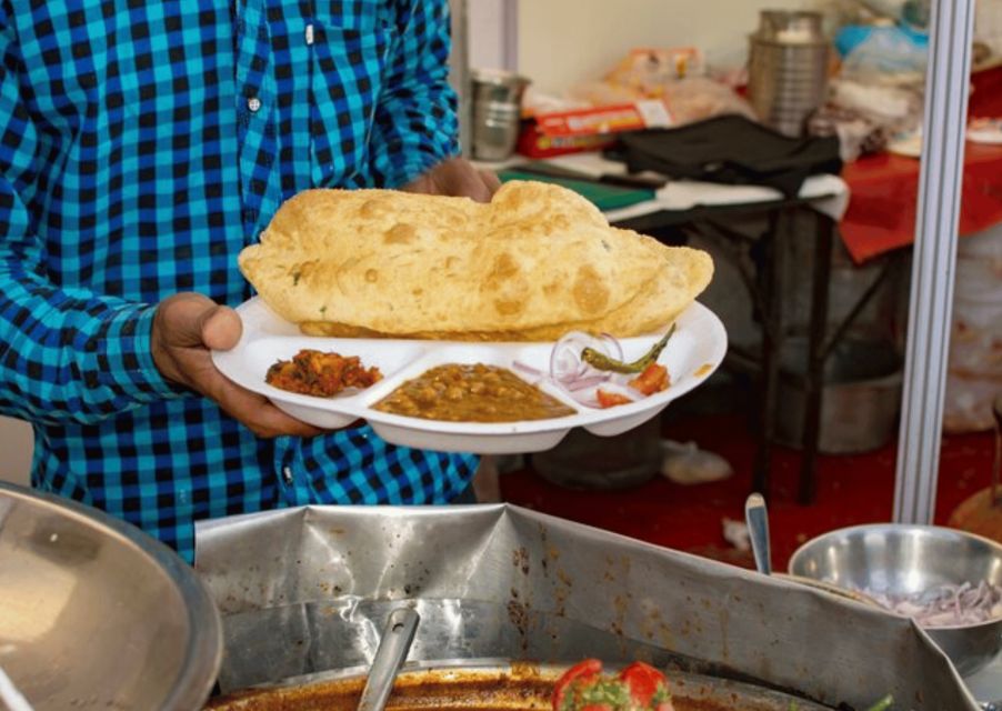 Shimla Street Food Crawl (2 Hours Guided Food Tasting Tour) - The slush café moment: sweet cooling breaks between climbs