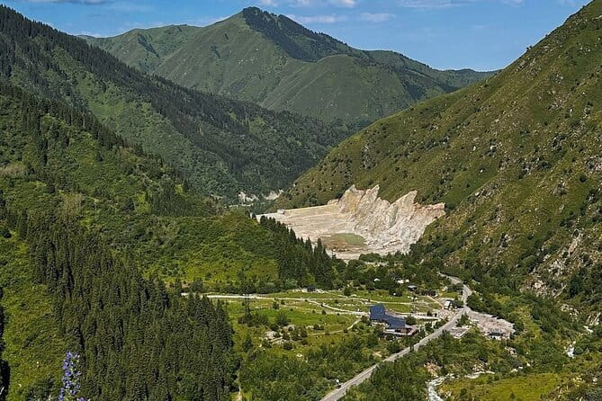 Shymbulak to Bogbanovisch Glacier and Oktabriskaya Hike - Price and value: what you’re really paying for