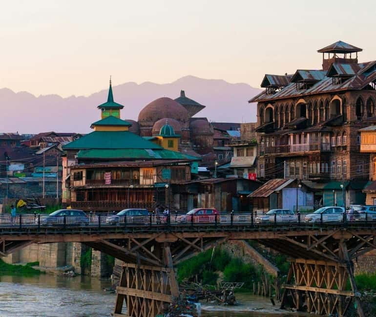 Srinagar Old City Heritage Walking Tour with Kahwa Tea - Key highlights worth planning for