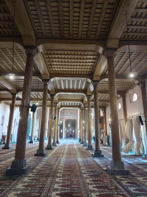 Srinagar: Private Old City and Mughal Gardens Guided Tour - Pari Mahal and the Royal Connections Around Zain-ul-Abideen