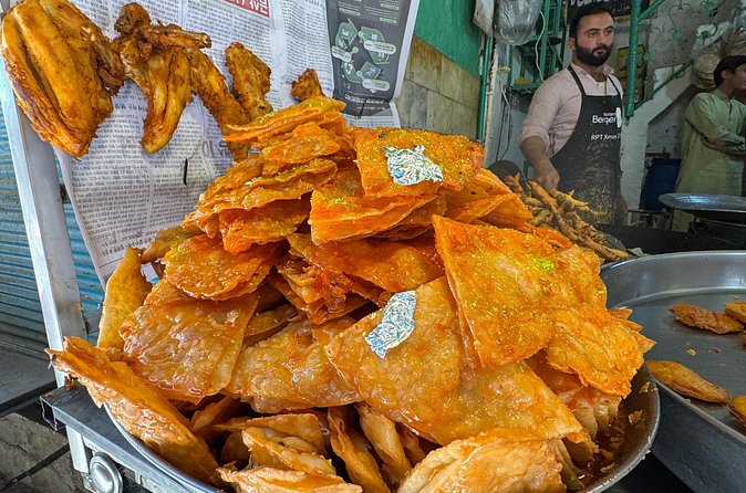 Taste Of Lahore and Visit of Walled City - Food Street Fort Road: where the day turns into real Lahore eating