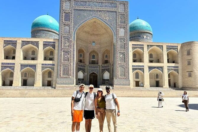 Tour in Central Asia Five Stan’s - Moldo-Ashu Pass and Son Kul: felt carpets, family time, and open sky