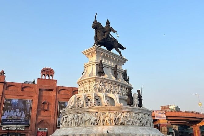 Wagah Border Flag Retreat Ceremony - Who this tour suits best (and who should choose another option)